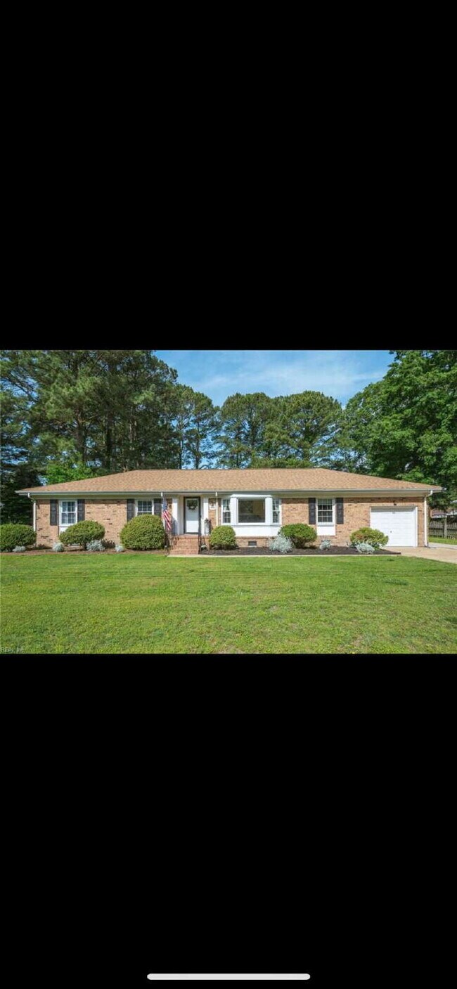 Building Photo - "Charming Single Family Home in Portsmouth – 1521 Sq Ft of Comfortable Living!"