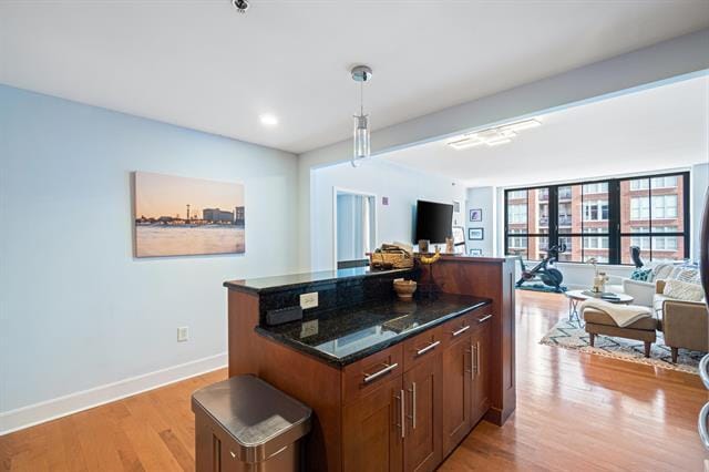 Building Photo - 1025 MAXWELL Ln