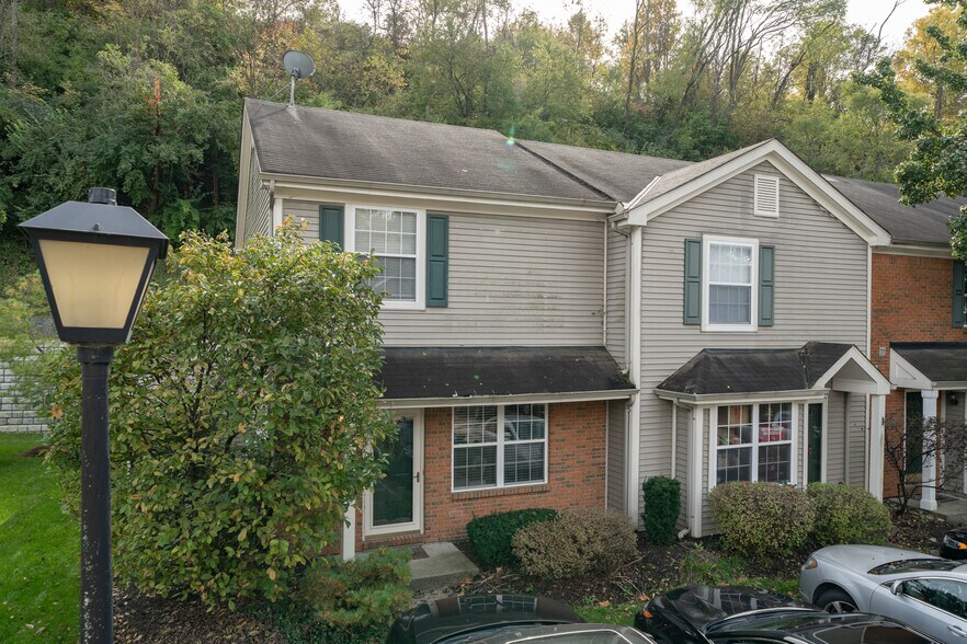 Building Photo - 836 Rossford Run