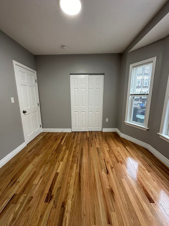 Building Photo - 95top