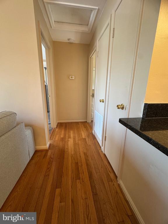 Building Photo - 8610 Beekman Pl