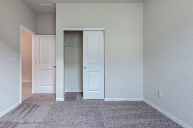 Building Photo - 12327 SW Sand Dollar Wy