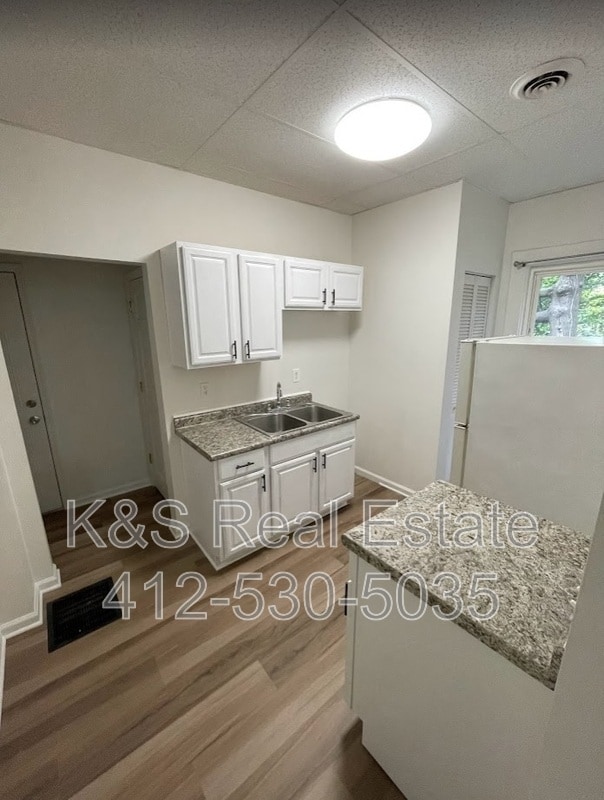 Building Photo - 341 Orchard Pl