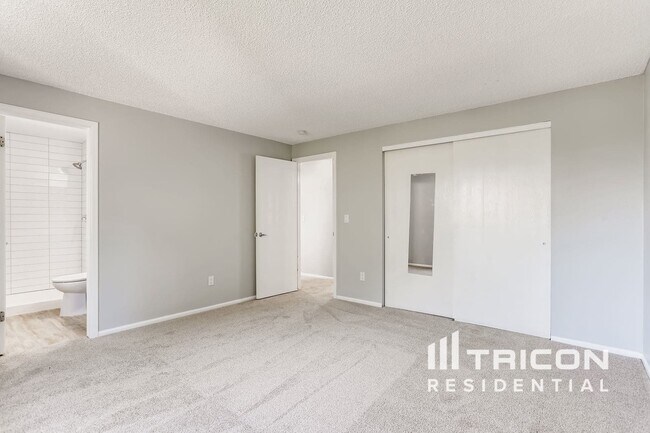 Building Photo - 4170 S Biscay Cir