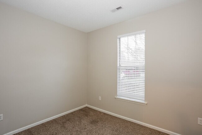 Building Photo - 7437 Reedy Creek Rd