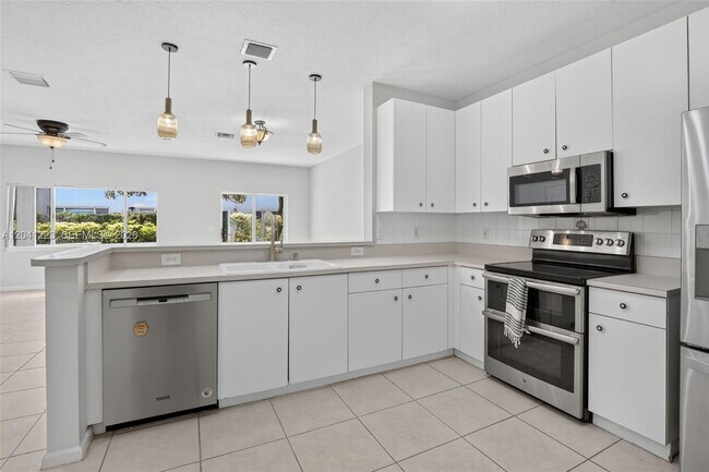 Building Photo - 13212 NW 7th Dr