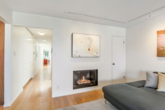 Building Photo - 75 Hancock St