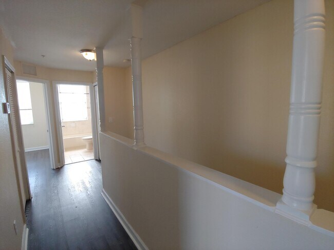 Building Photo - 3106 Shoma Dr