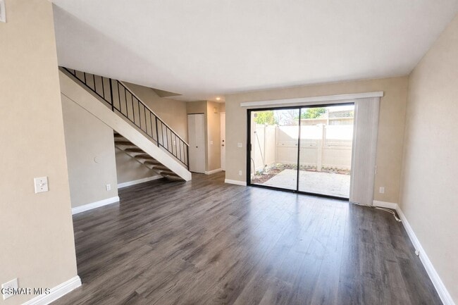 Building Photo - 28825 Conejo View Dr