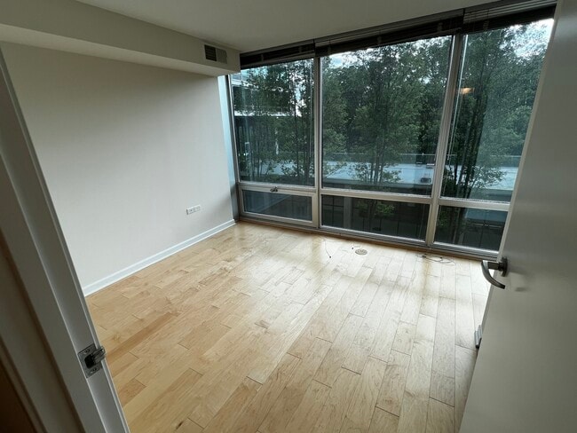 Building Photo - 9655 Woods Dr