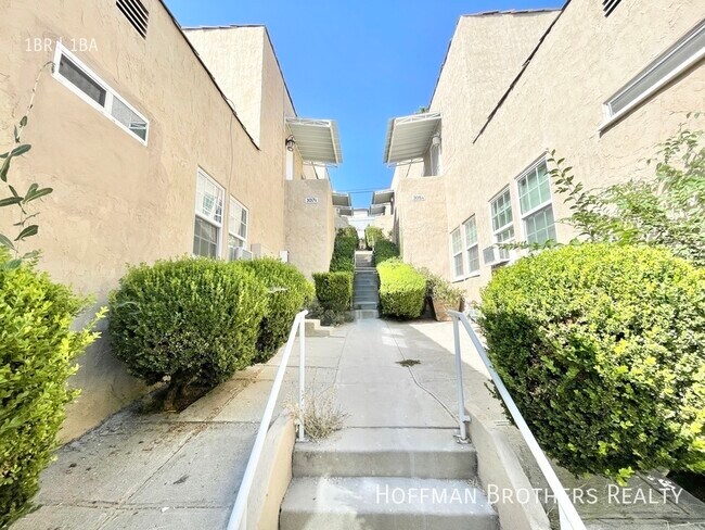 Building Photo - 3013 London St
