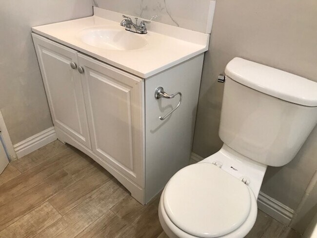 Building Photo - RUNNYMEDE