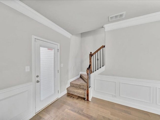 Building Photo - Spacious 4BR Home with Fenced Yard & Community Pool