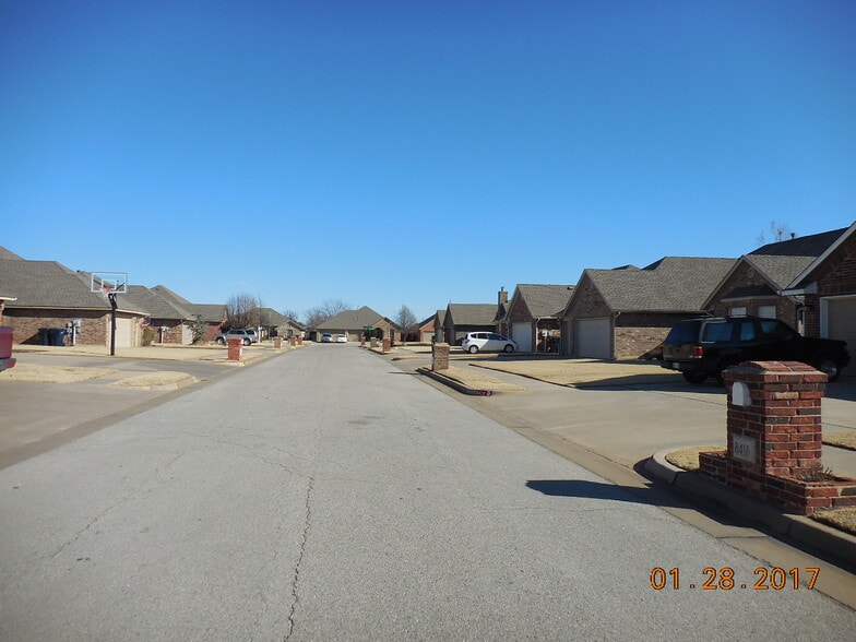 Street View - 8420 NW 106th St