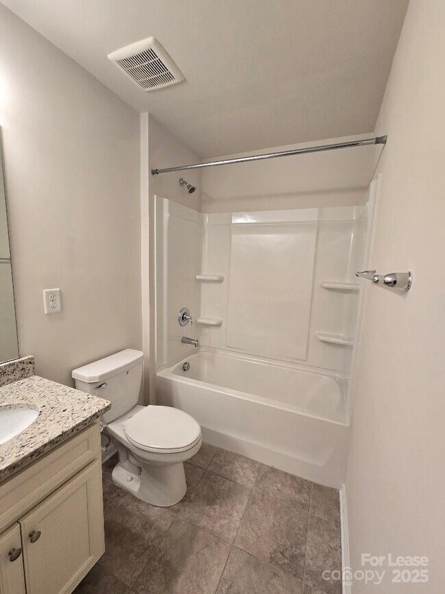 Building Photo - 14611 Murfield Ct
