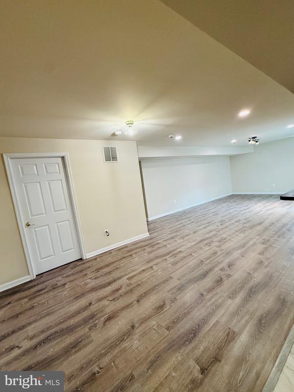 Building Photo - 2893 Myrtlewood Dr