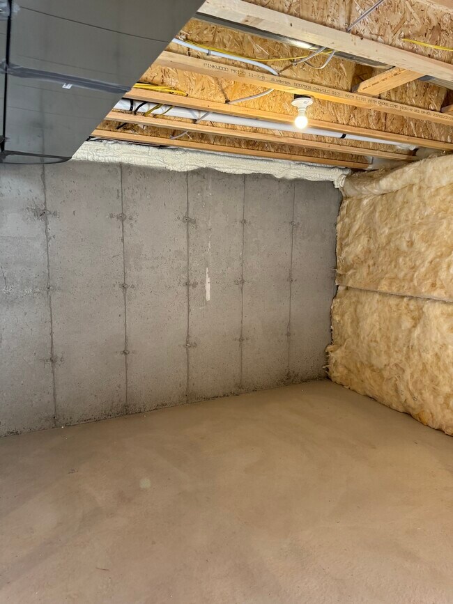 Building Photo - 3757 Big Horn Dr