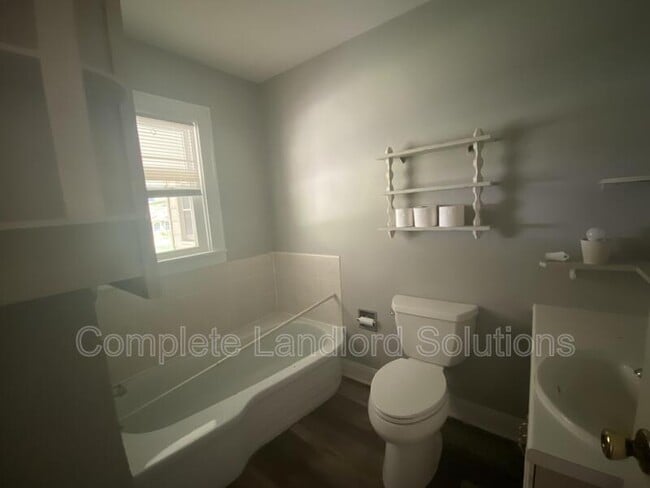 Building Photo - 1851 Gannon Rd