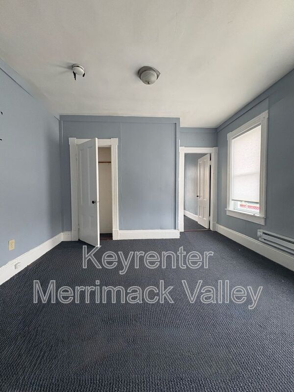 Building Photo - 5 Ellis Ave