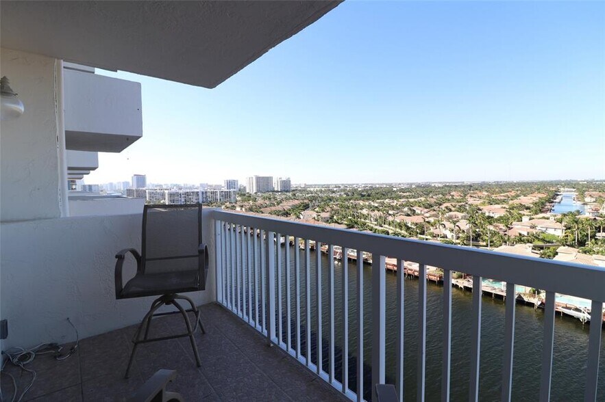 Building Photo - 1500 S Ocean Dr