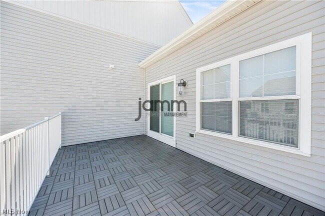 Building Photo - 12203 Ashbury Ave