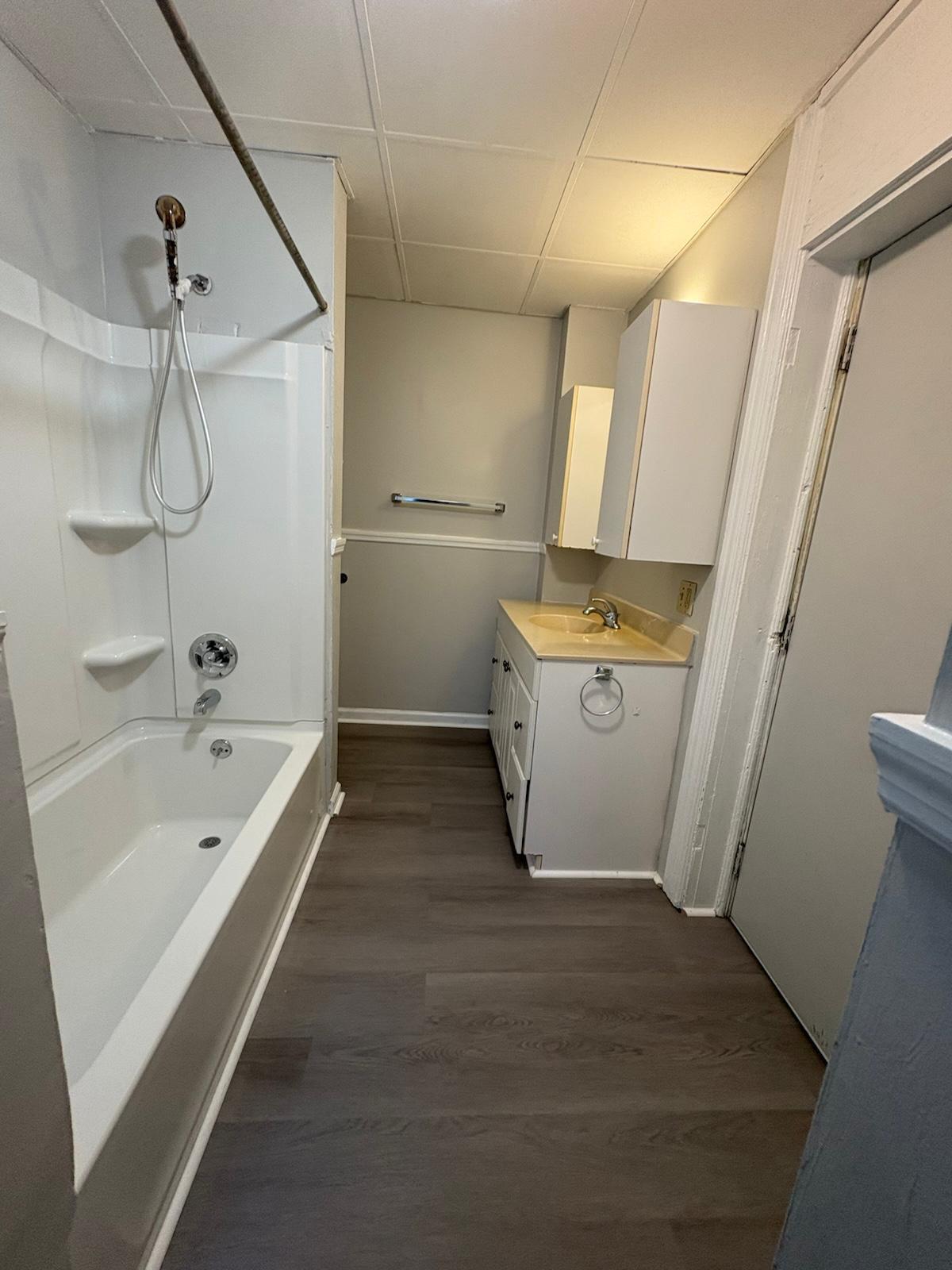 Bathroom. - 332 S 2nd St