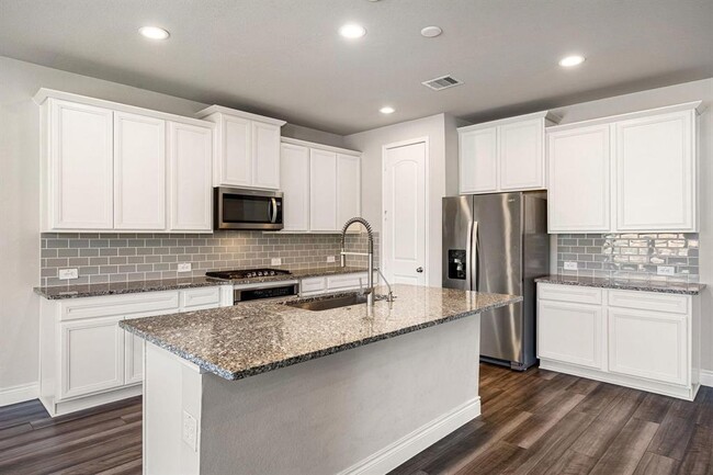 Building Photo - 31214 Gullwing Manor Dr