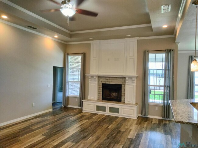 Building Photo - 621 Providence Cir
