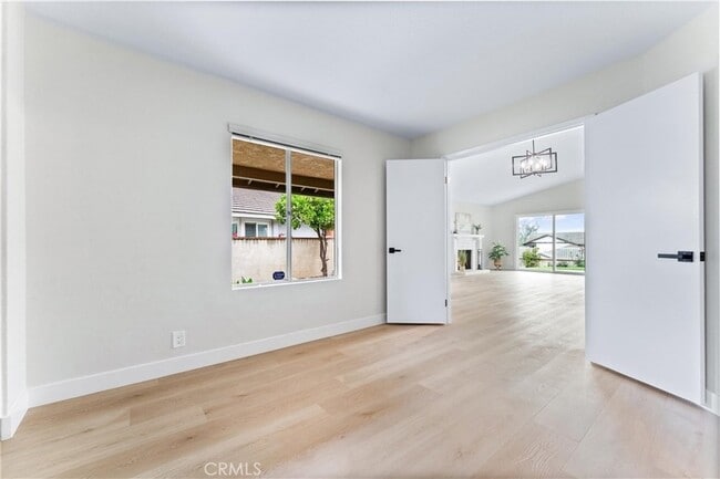Building Photo - 3620 Sherwood Dr