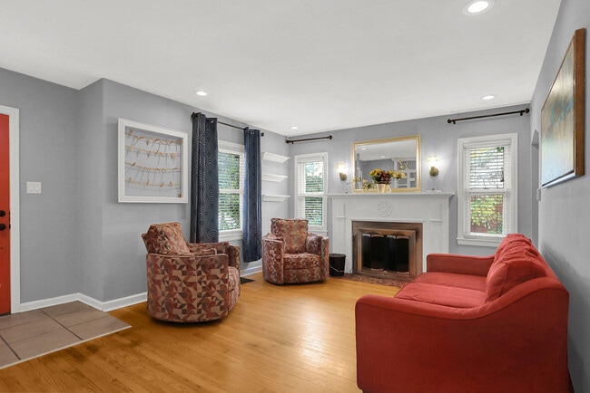 Building Photo - 233 W Westfield Blvd