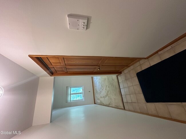Building Photo - 222 S Ten Broeck St