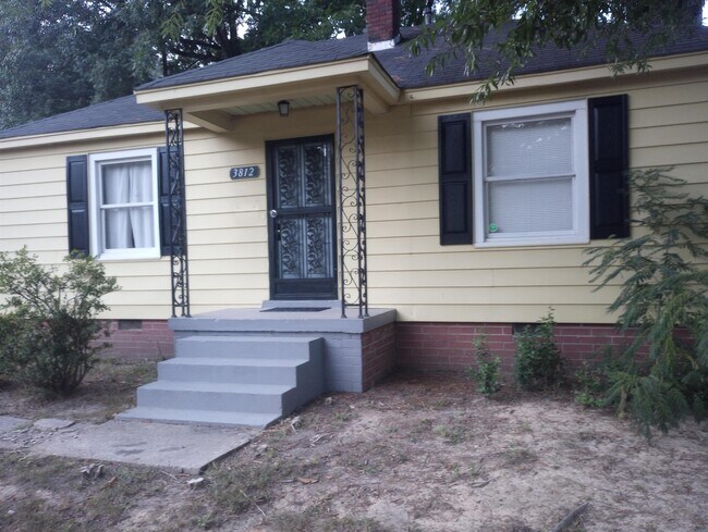 Primary Photo - 3812 Rhodes Ave