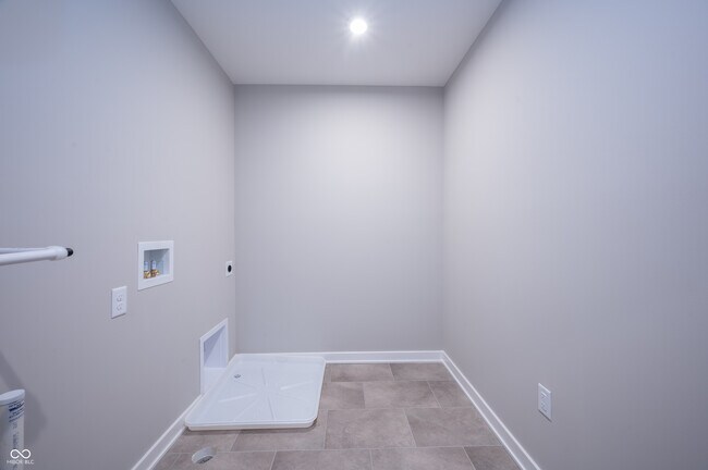 Building Photo - 7294 Broadview Ln