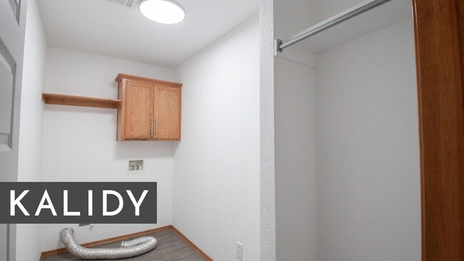 Building Photo - 5004 SE 52nd St