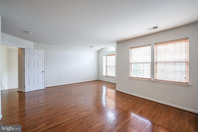 Building Photo - 7683 Henry Knox Dr