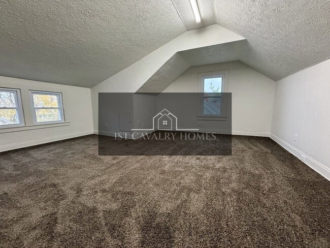 Building Photo - 846 Lee Dr