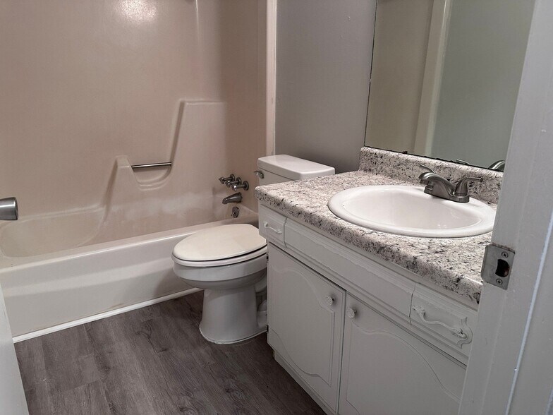 Building Photo - 779 Old Hickory Blvd