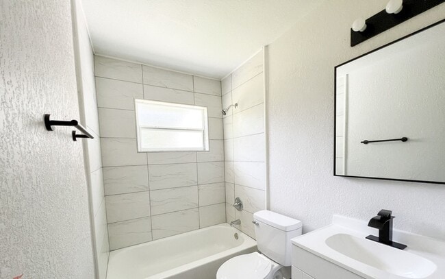 Building Photo - 2092 Willie Mays Pkwy