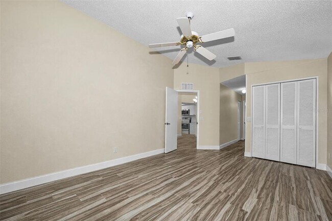 Building Photo - 4638 Sheffield Dr