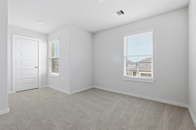 Building Photo - 8598 Blueberry Ash St