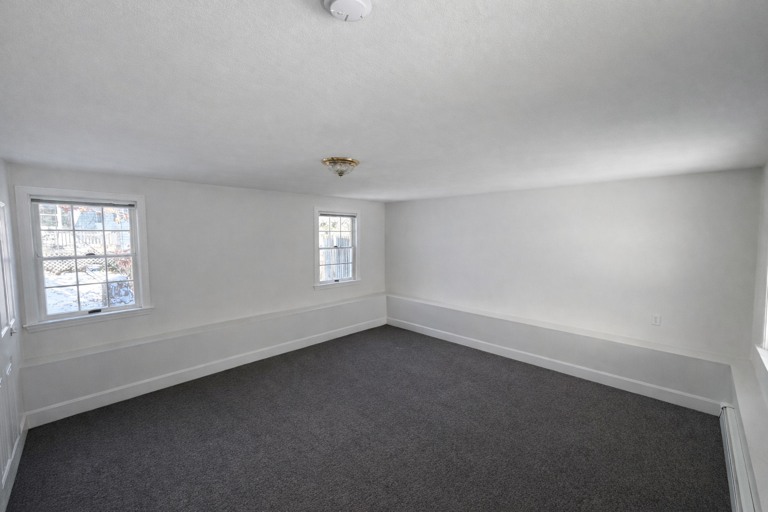 Large private bedroom with neutral finishes - 16 Miller Rd