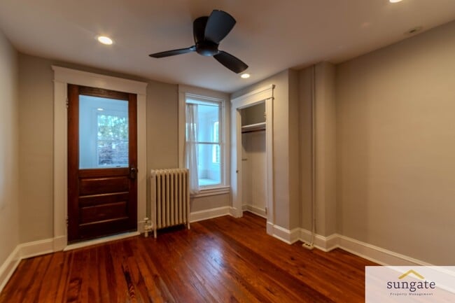 Building Photo - 3114 Abell Ave