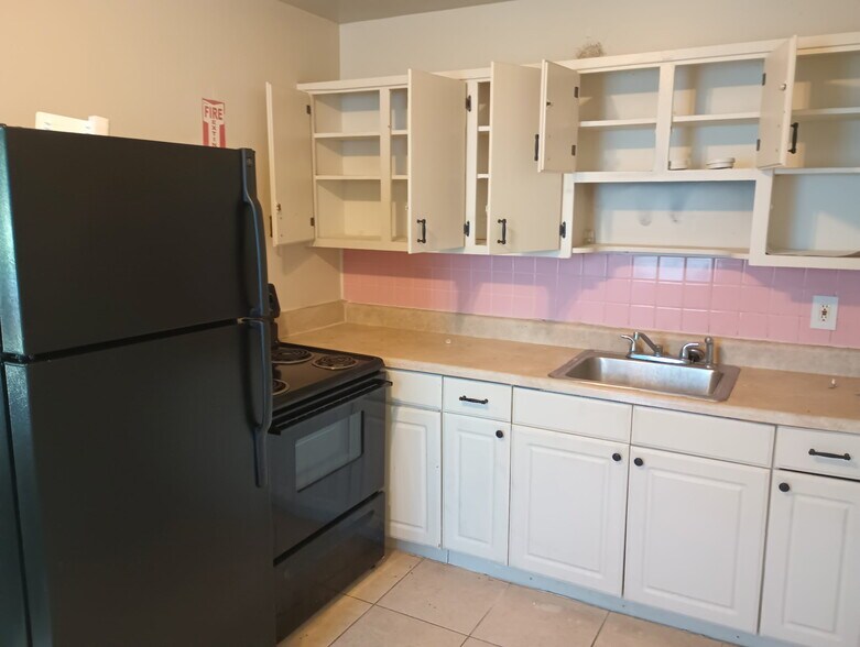 Building Photo - 5644 Mahalia dr