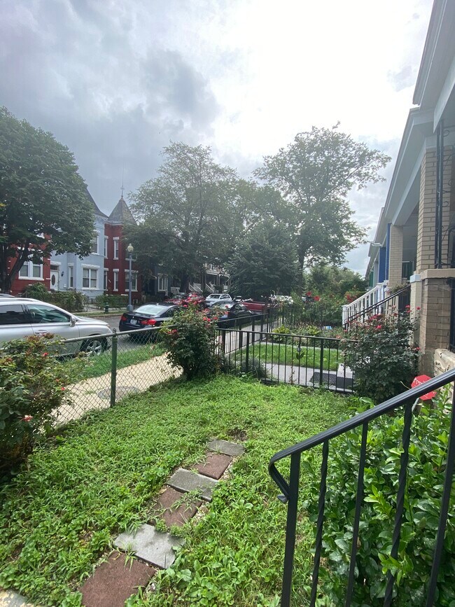 Building Photo - 1145 Morse St NE