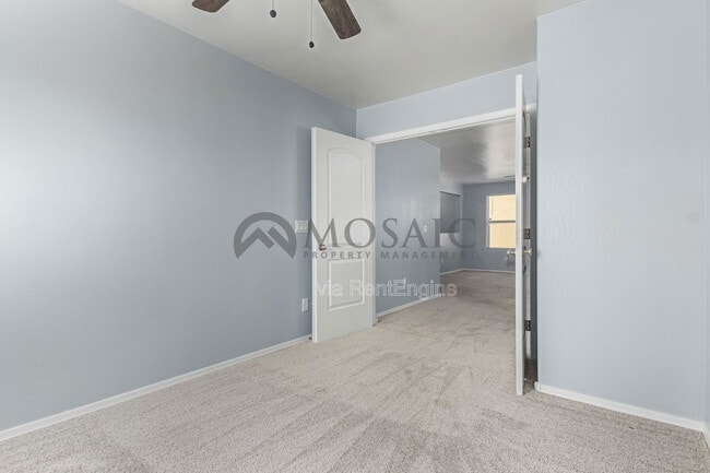 Building Photo - 1517 E Saint Catherine Ave