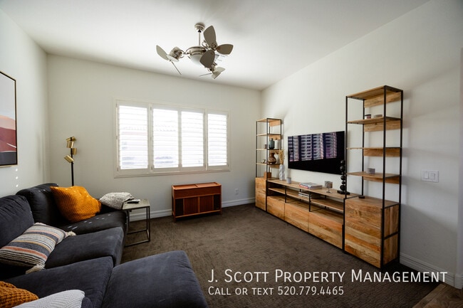 Building Photo - 15646 W Ashland Ave