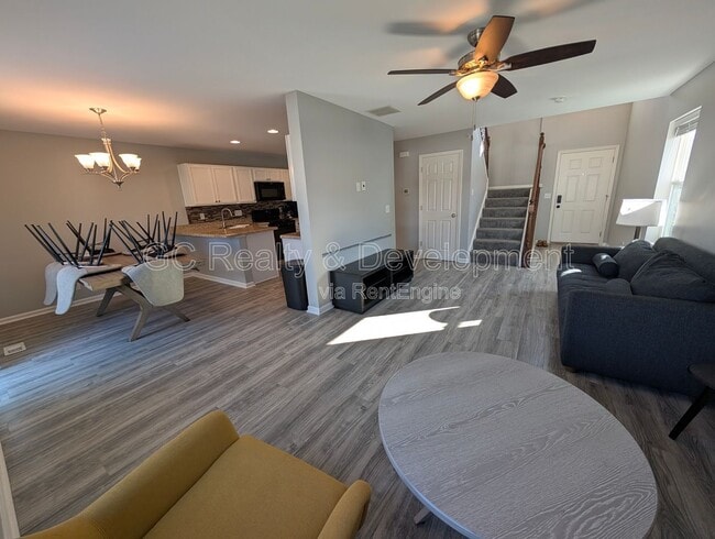 Building Photo - 646 Vine St