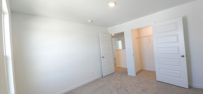 Building Photo - 10588 Morse Pl