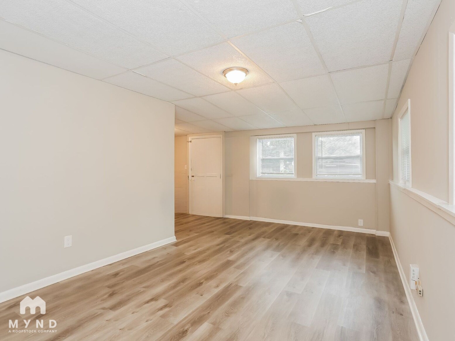 Building Photo - 7601 Wycombe Dr N