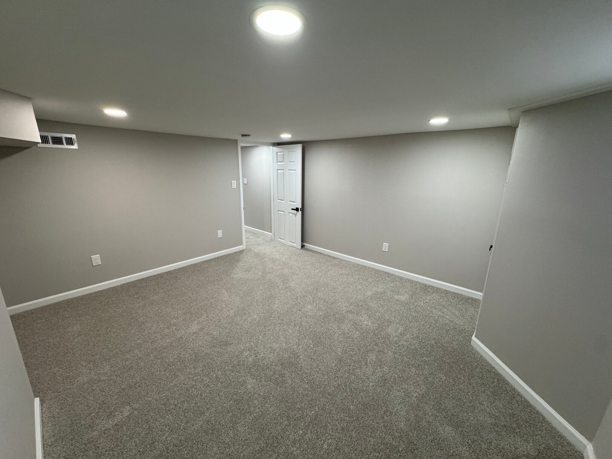 Building Photo - 1106 S Carey St